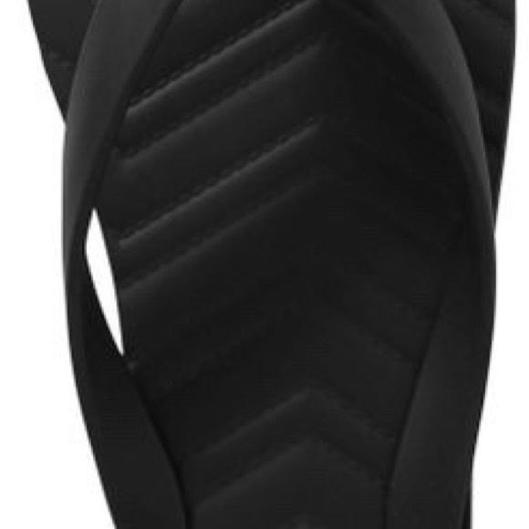 Gucci Flip Flops men’s chevron thong sandal - New with original box, never worn - Picture 4 of 8